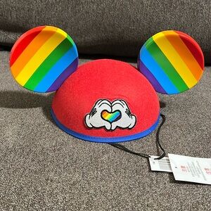 Disney Parks Mickey Mouse Rainbow Heart PRIDE Ears Hat Adult NWT Retired Rare